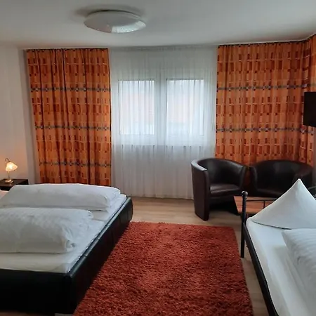 Adler Hotell *