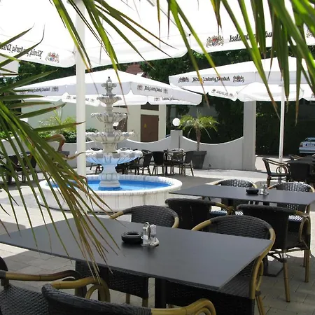 Hotel Adler *