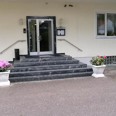 Hotel Adler *