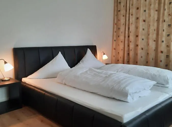 Hotell Adler *